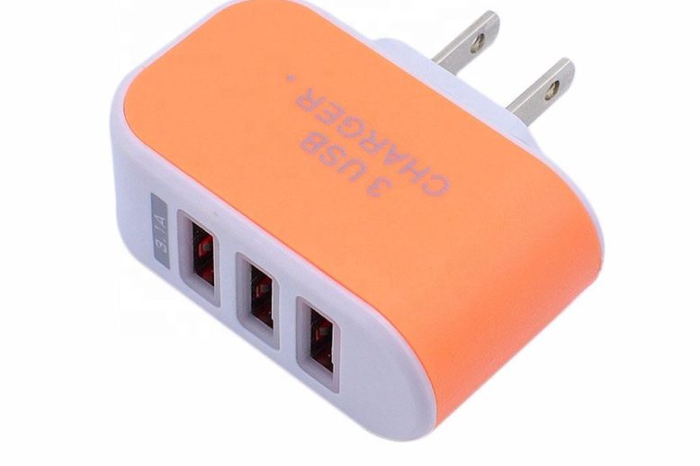 New 4-Port Fast Quick Charge 3.0 USB Hub (1)